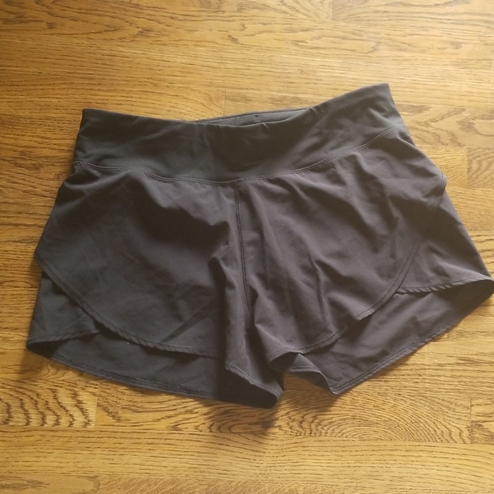 Running shorts